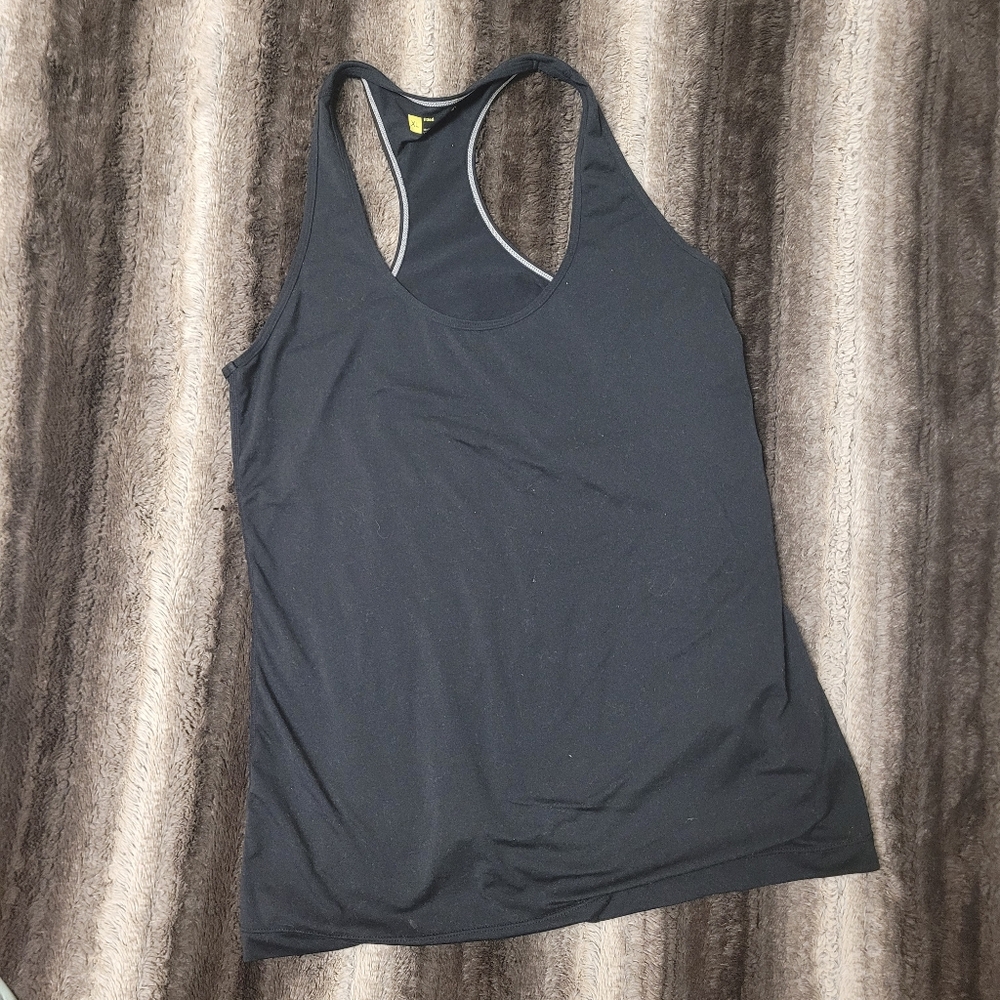 Xersion tank top size xl